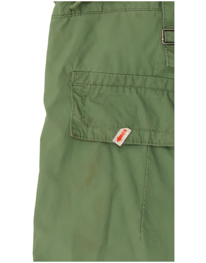Ženske kratke kargo hlače Calvin Klein Jeans W32 srednje zelene