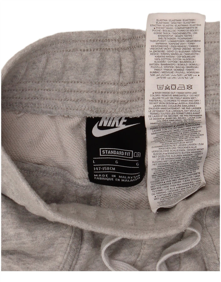 NIKE Boys Air Standard Fit Sport Shorts 12-13 Years Large Grey Pamuk