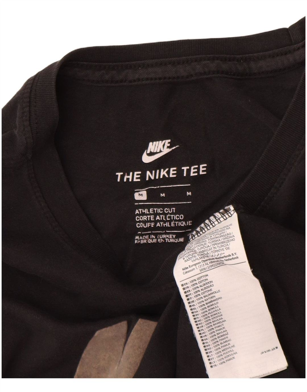 Nike muška majica atletskog kroja srednje crne boje pamuka