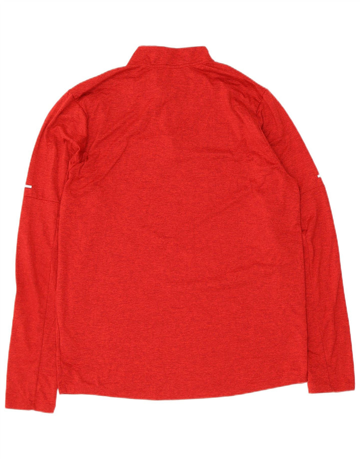 Nike Dri Fit majica s izrezom i srednjim crvenim flekama