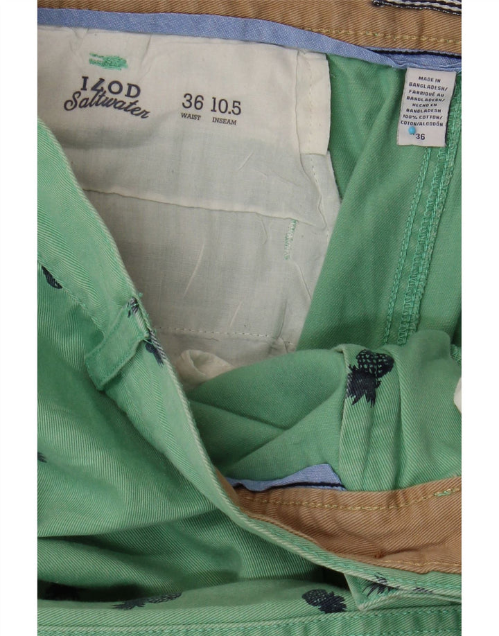 IZOD Mens Abstract Pattern Chino Shorts W36 Large Green Cotton Vintage Izod and Second-Hand Izod from Messina Hembry 
