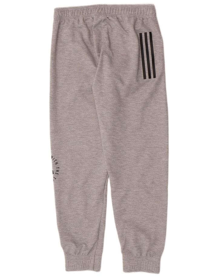 Adidas muške trenirke s grafičkim motivima, srednje sivi poliester