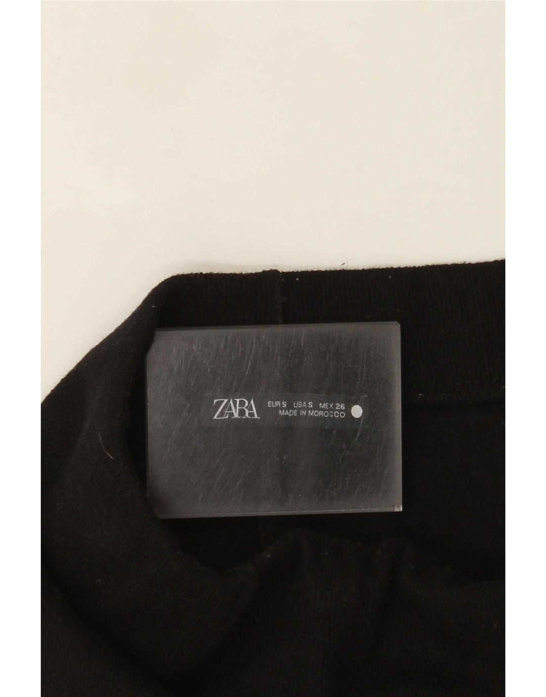 Zara ženska pencil suknja mala W26 crna
