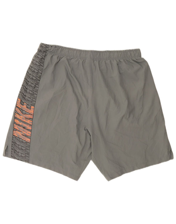 Nike muške kratke sportske hlače Dri Fit Graphic 2XL sivi prugasti poliester