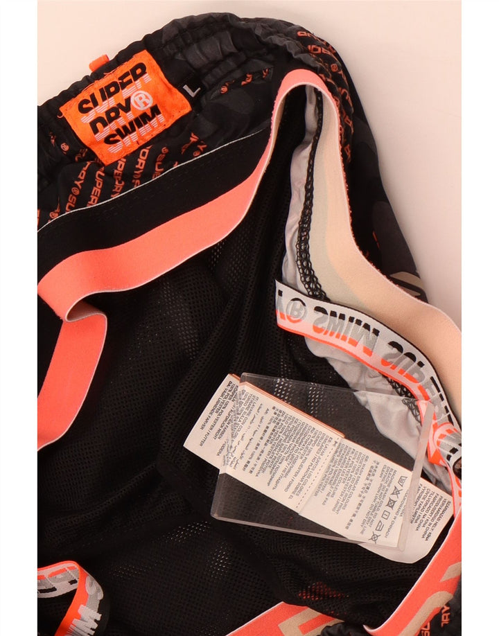 Superdry muške kratke hlače za kupanje s grafičkim motivima, velike sive maskirne poliesterske boje