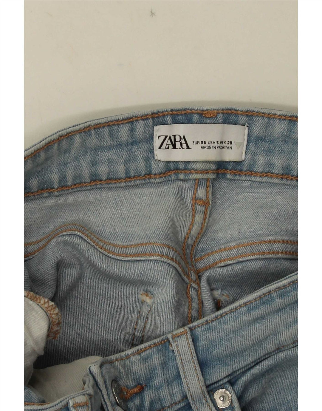 Zara ženske skraćene traperice EU 38 male W28 L25 plave