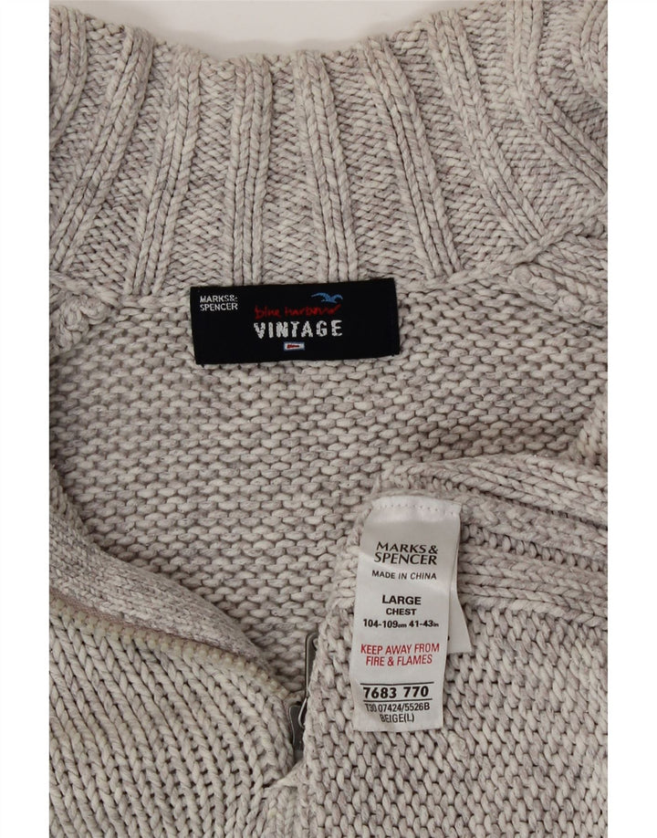 Marks & Spencer muški pulover s izrezom i velikim sivim pamukom