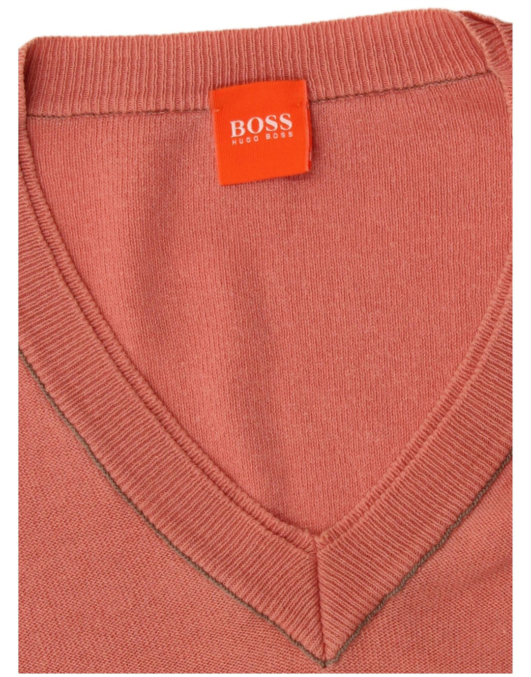 Hugo Boss muški džemper s V-izrezom srednje ružičaste boje