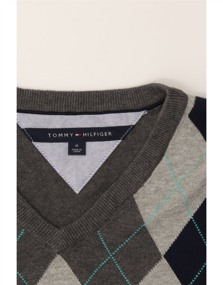 TOMMY HILFIGER Mens V-Neck Jumper Sweater Medium Grey Argyle/Diamond Vintage Tommy Hilfiger and Second-Hand Tommy Hilfiger from Messina Hembry 