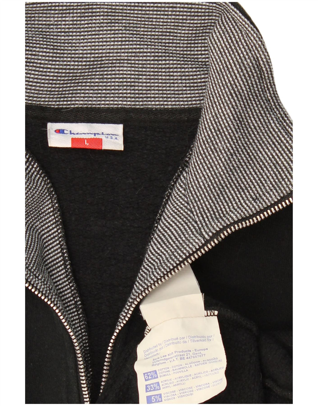 CHAMPION Muška majica s izrezom i velikim crnim pamukom