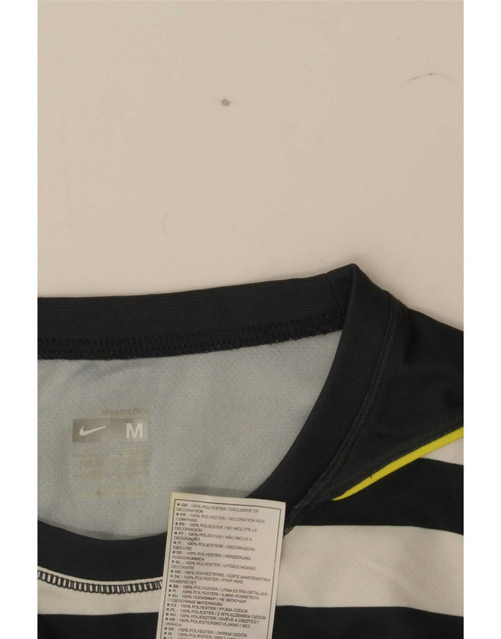 Nike Muška majica kratkih rukava UK 39/41 Srednje zelena boja poliester