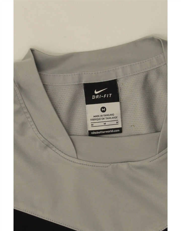 Nike Dri Fit majica kratkih rukava Srednje siva poliesterska boja