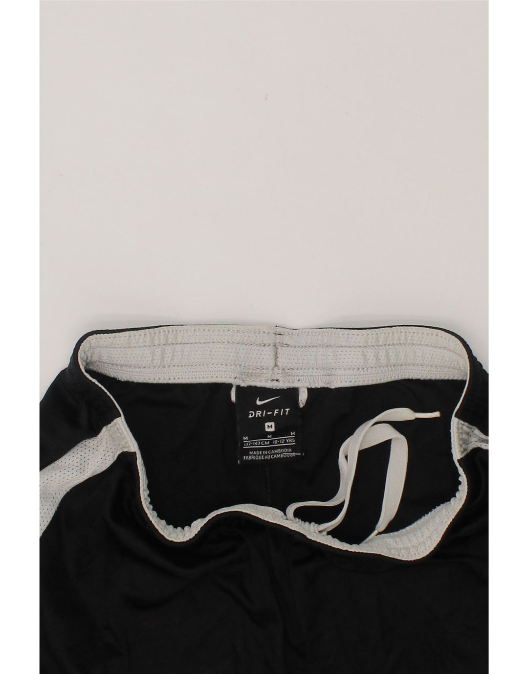 NIKE Boys Dri Fit Sport Shorts 10-11 Years Medium Black Polyester Vintage Nike and Second-Hand Nike from Messina Hembry 
