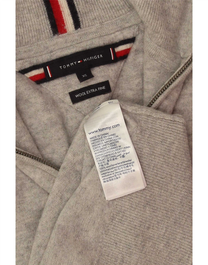 Tommy Hilfiger muški džemper s izrezom s patentnim zatvaračem XS siva vunena