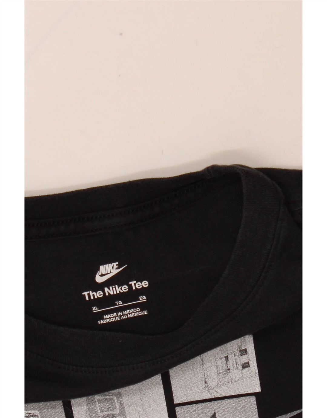 NIKE Ženska majica kratkih rukava s grafičkim motivima UK 18 XL crna