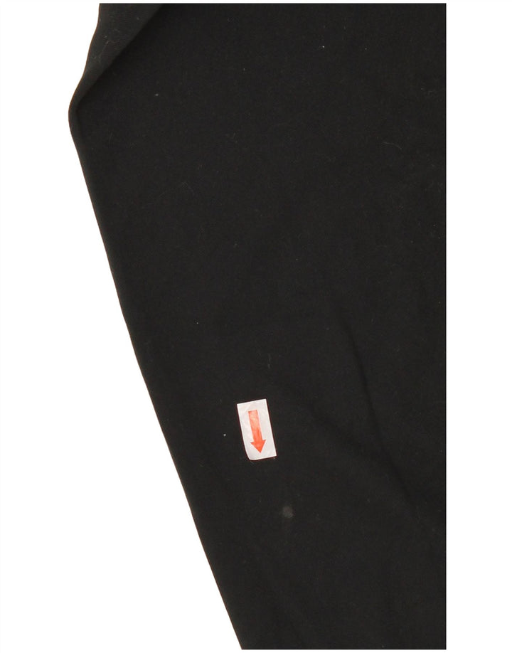 Nike Dri Fit majica s izrezom i velikim gornjim dijelom trenirke u crnoj boji