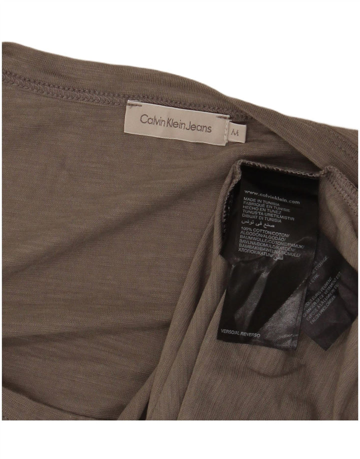 CALVIN KLEIN JEANS Ženska majica kratkih rukava s grafičkim motivima UK 12 srednje siva s mrljama