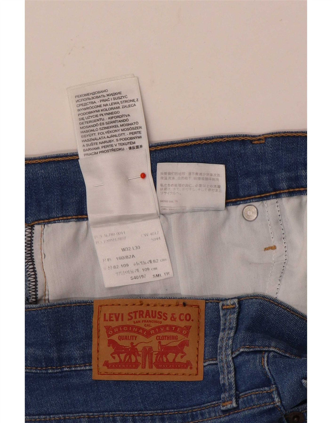 Levi's ženske uske traperice W32 L30 plavi pamuk