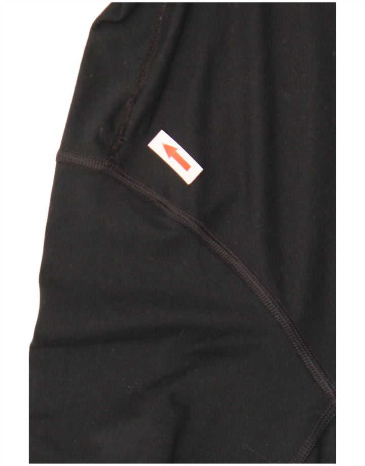 Nike Dri Fit majica s izrezom i srednjim gornjim dijelom trenirke od crnog poliestera