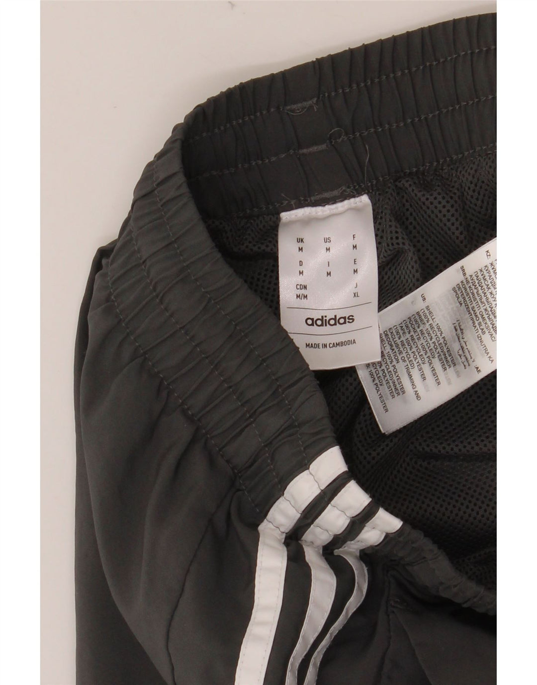 ADIDAS muške sportske kratke hlače srednje sive boje od poliestera