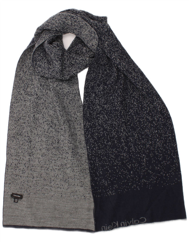 Calvin Klein muški pravokutni šal jedne veličine s tamnoplavim pjegama