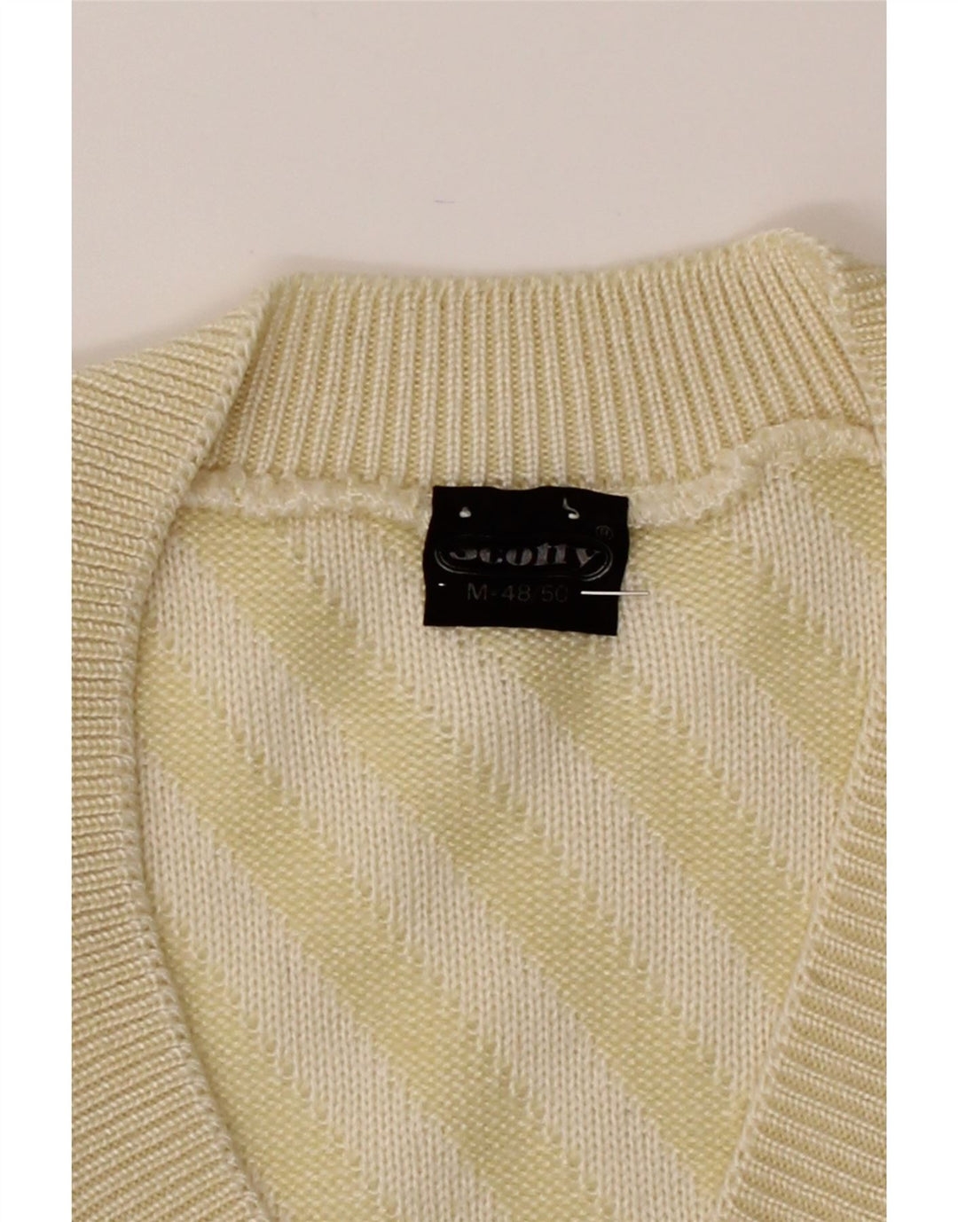 VINTAGE Mens V-Neck Jumper Sweater IT 48/50 Medium Beige Striped Vintage Vintage and Second-Hand Vintage from Messina Hembry 