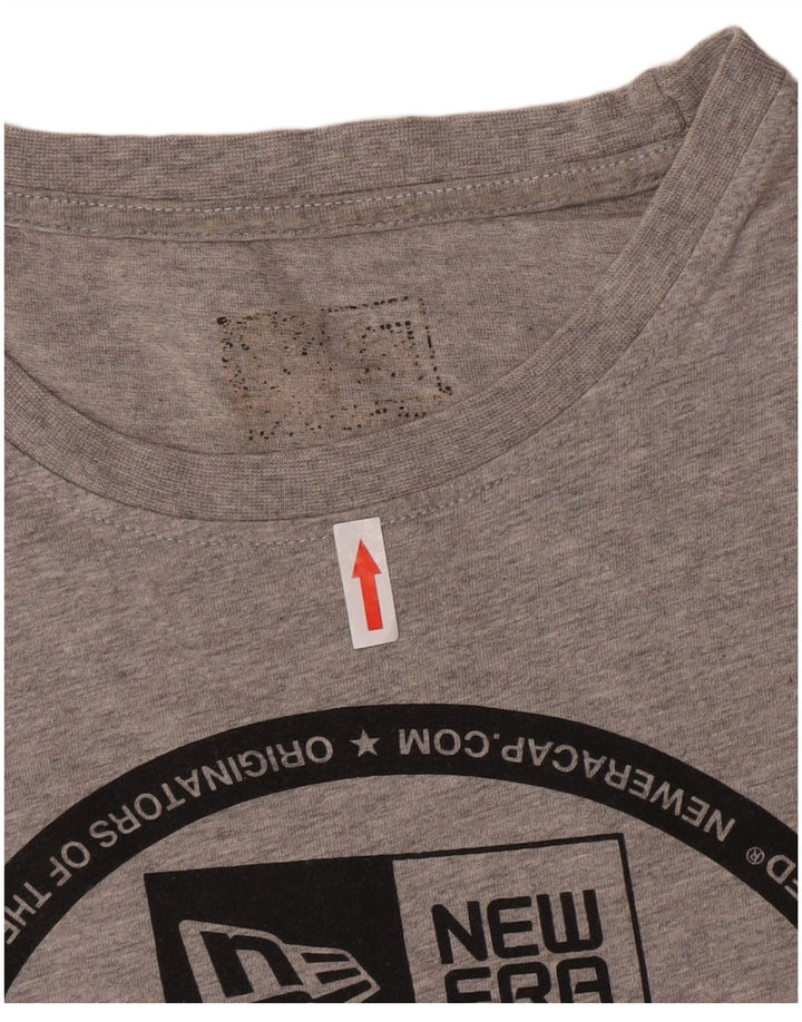 Velika siva pamučna muška majica s grafičkim motivima New Era