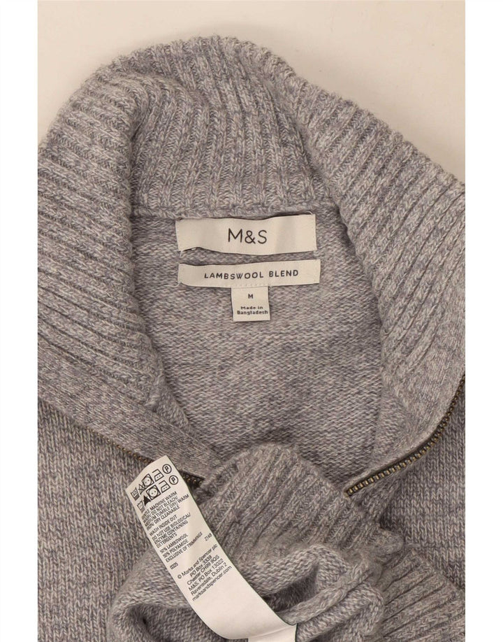 Marks & Spencer muški džemper s izrezom i srednje sivim vunenim džemperom