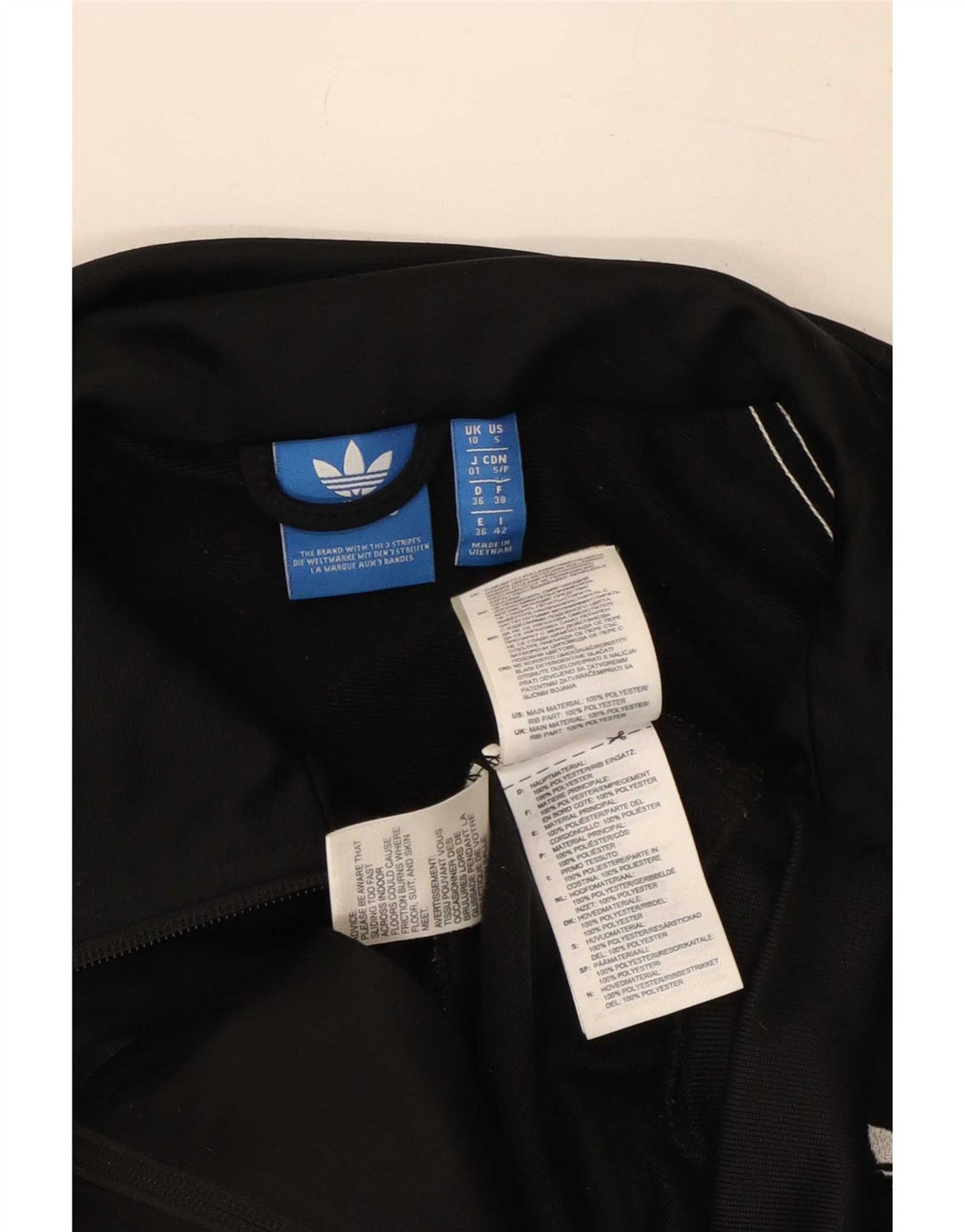 Adidas ženska gornja jakna s grafičkim motivima UK 10 mala crna poliesterska