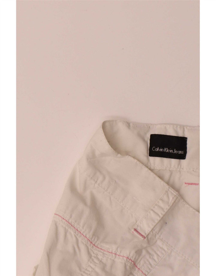 Ženske kratke hlače Calvin Klein W28 Srednje bijeli pamuk