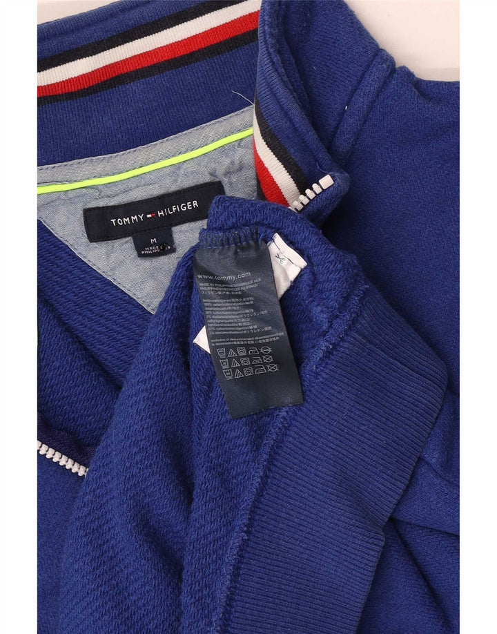 Tommy Hilfiger muška majica s izrezom i srednjim plavim pamukom