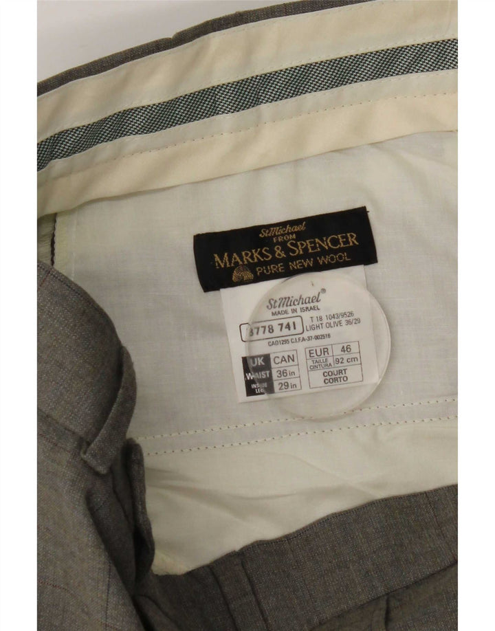 Marks & Spencer muške hlače s štipaljkama W36 L29 siva karirana vuna