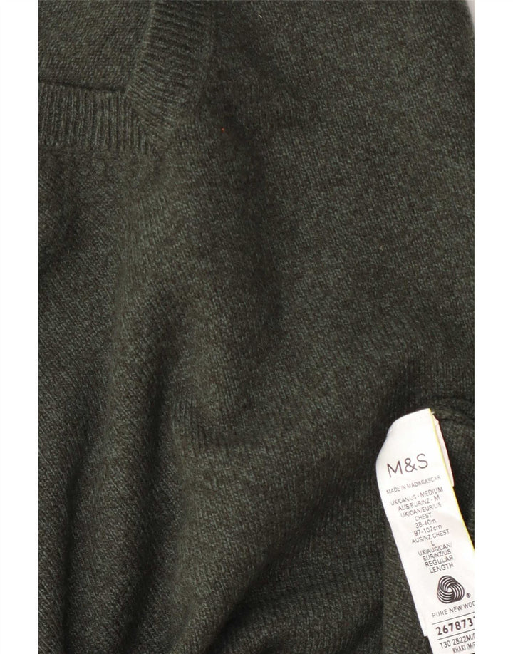 Marks & Spencer muški džemper s V-izrezom srednje zelene vune