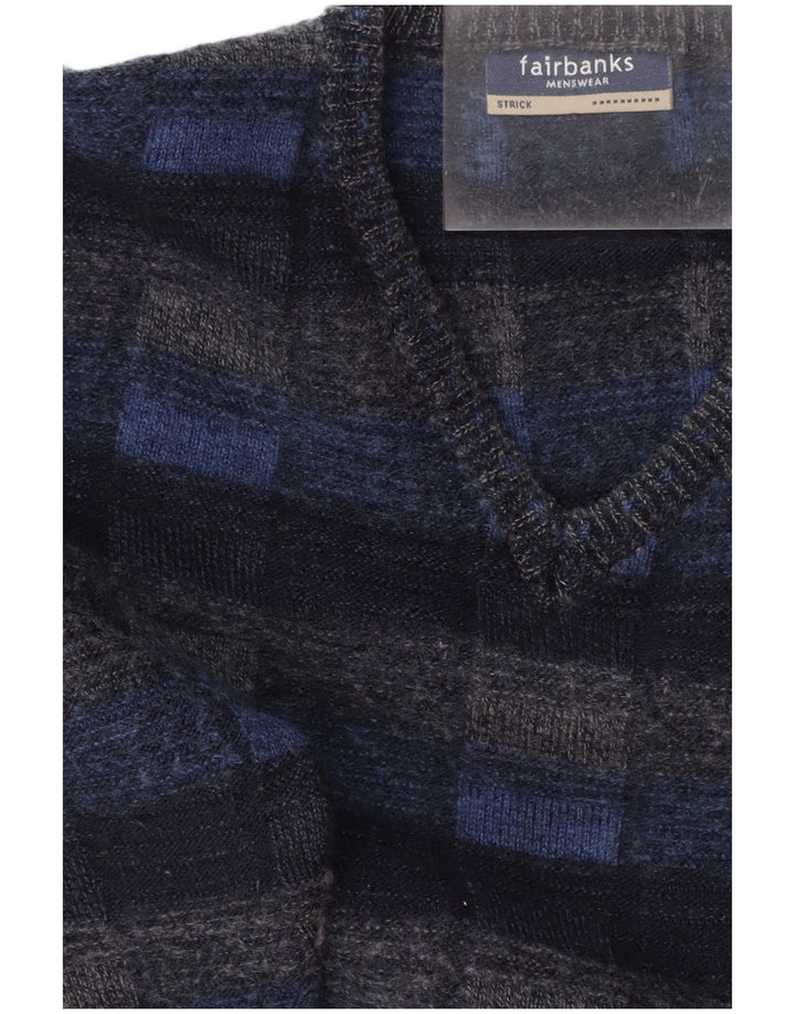 FAIRBANKS Muški džemper s V-izrezom IT 56 XL mornarsko plava karirana djevičanska vuna