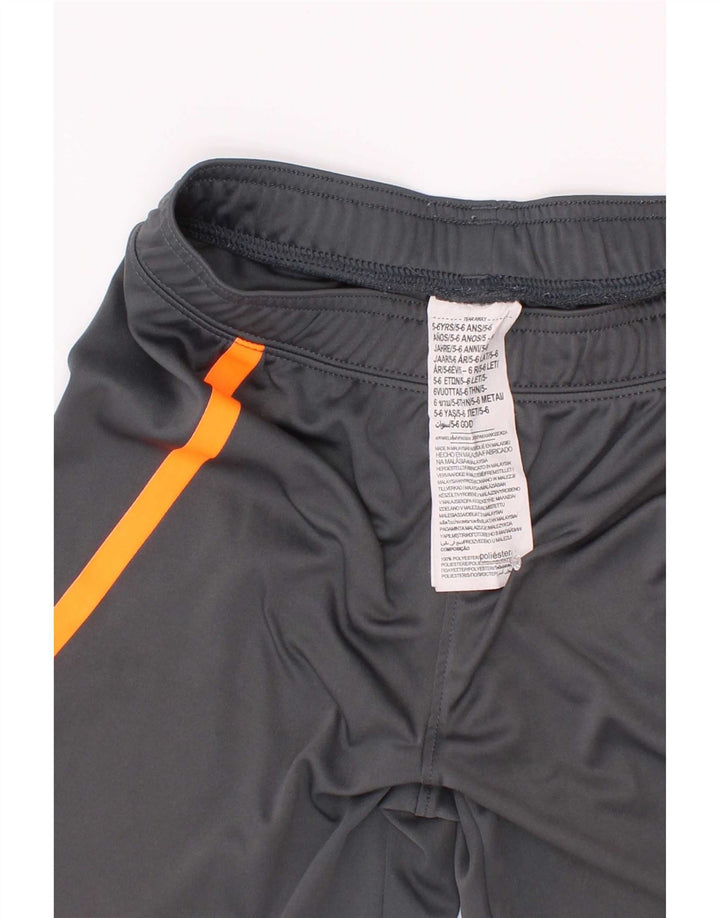 Sportske kratke hlače Under Armour za dječake 5-6 godina, sivi poliester