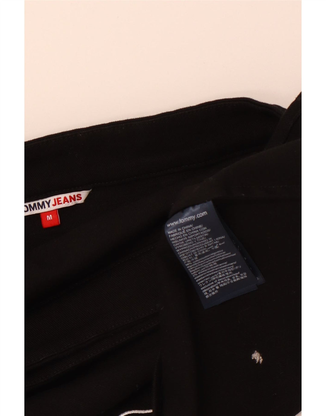 TOMMY HILFIGER Ženska mini suknja na preklop srednje veličine W28, crni pamuk