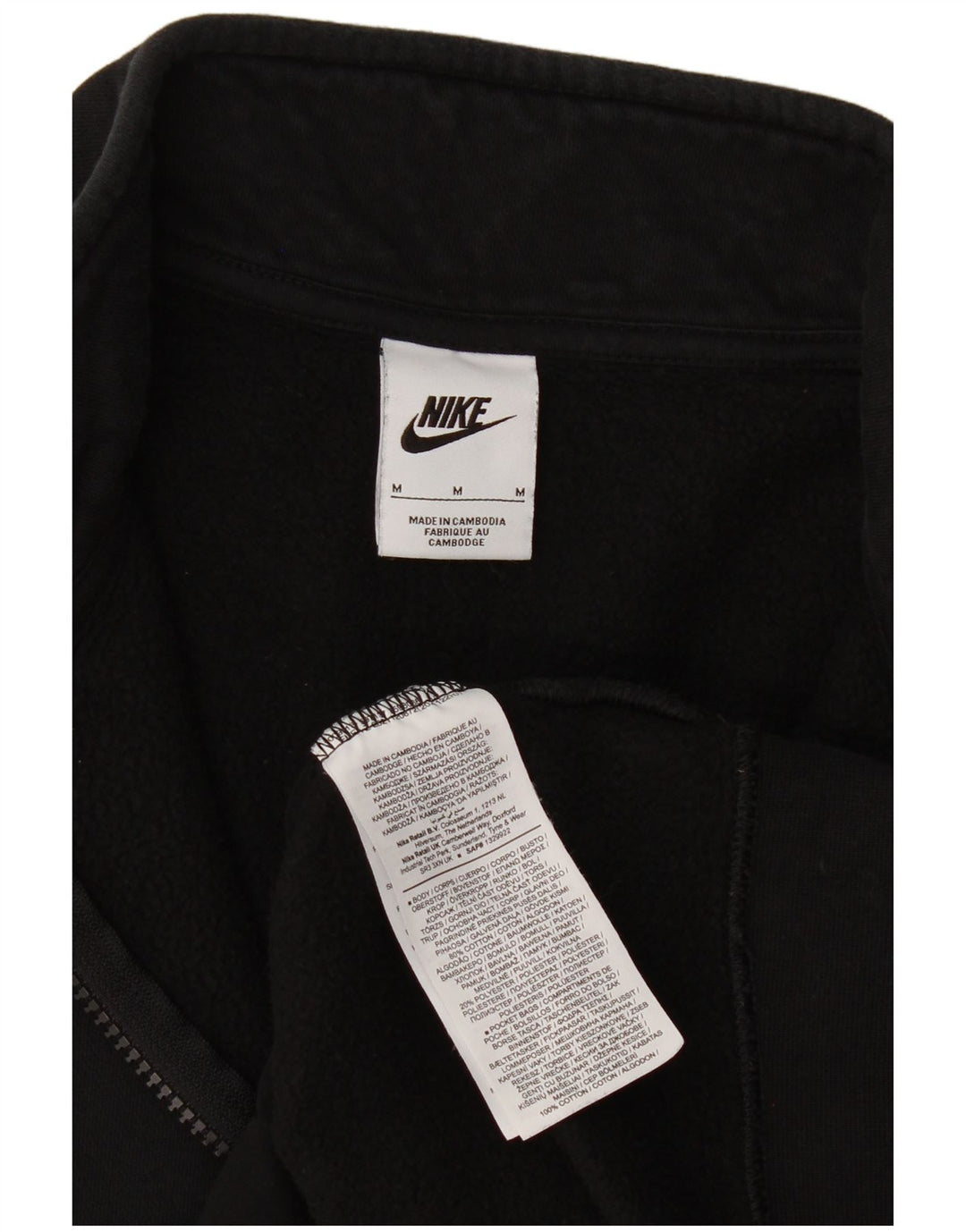 Nike muška majica s izrezom i srednjim crnim pamukom