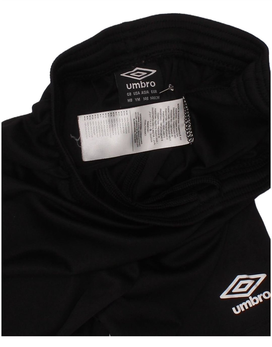 Umbro kratke sportske hlače za dječake 9-10 godina srednje crne boje od poliestera
