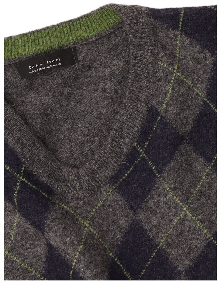 Zara muški džemper s V-izrezom srednje sivi Argyle/Diamond