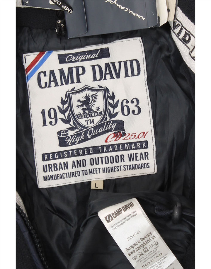 Camp David muška bombaška jakna s grafičkim motivima UK 40 Veliki blok tamnoplave boje