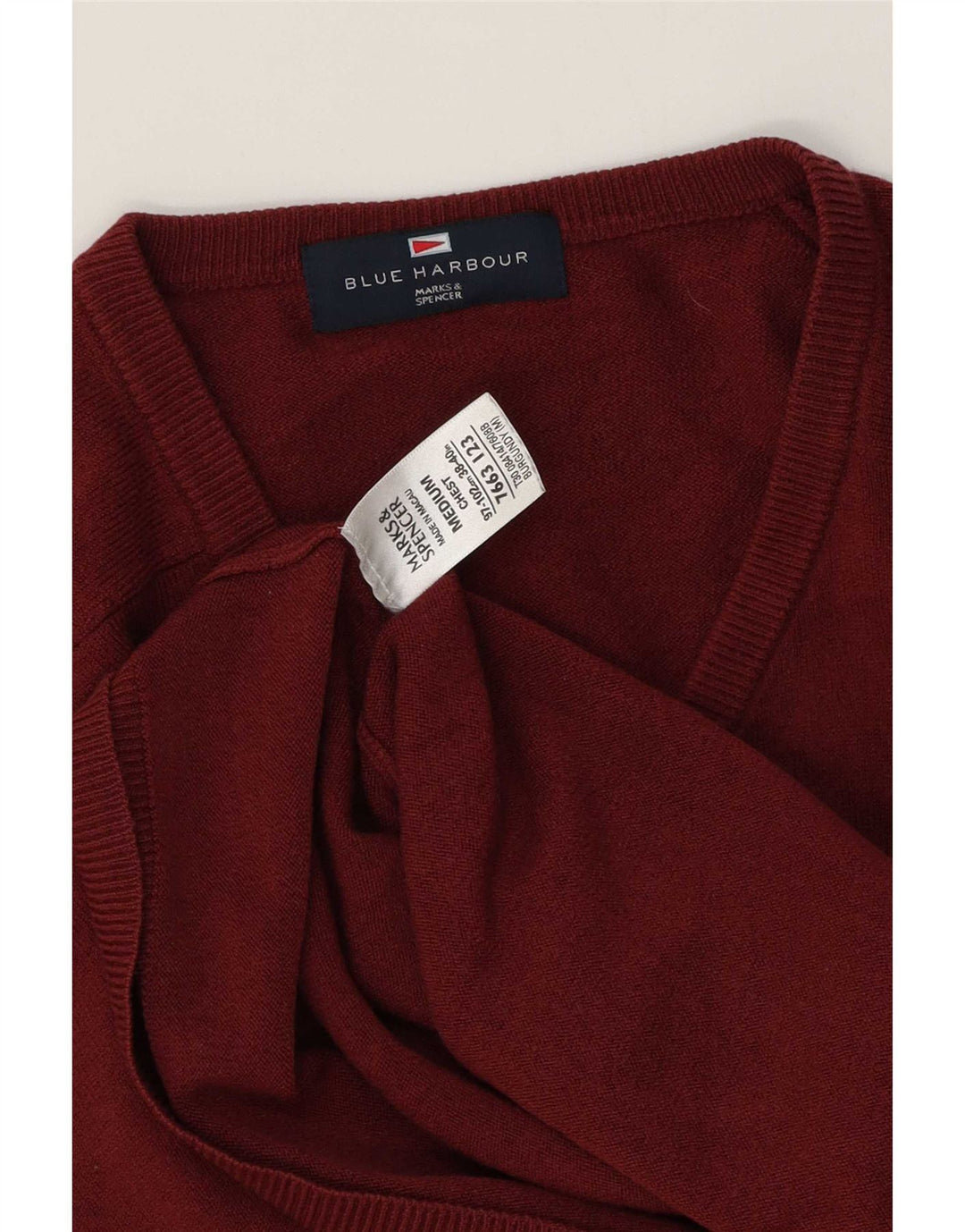 Marks & Spencer muški plavi Harbor džemper s V-izrezom, srednji bordo