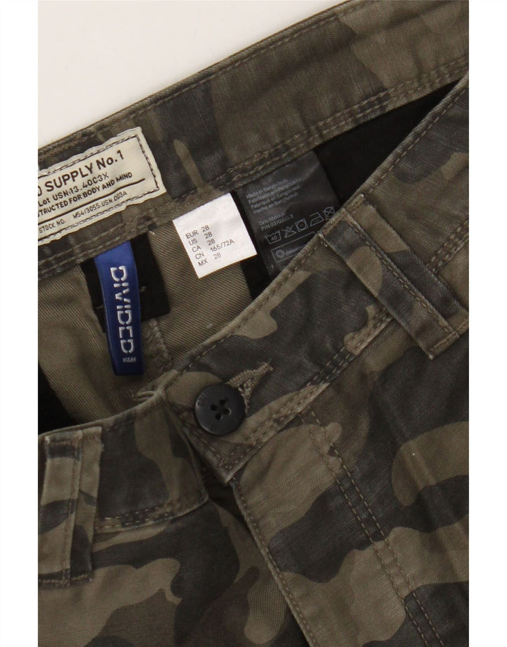 DIVIDED Mens Cargo Shorts W28 Small  Brown Camouflage Cotton Vintage Divided and Second-Hand Divided from Messina Hembry 