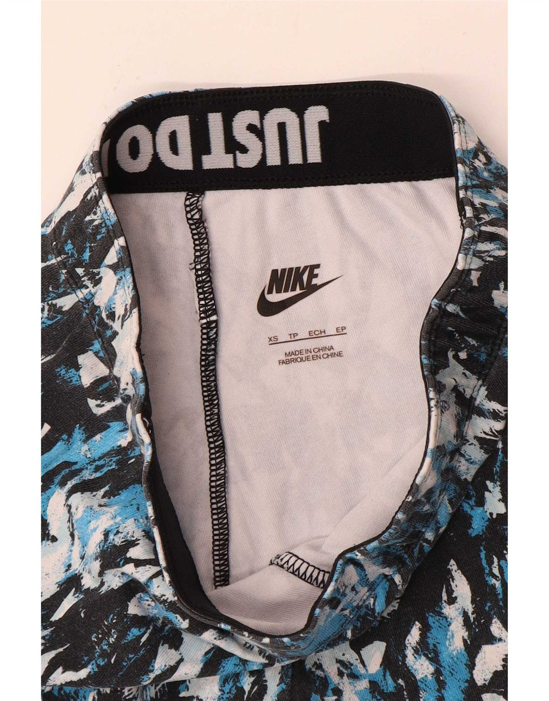 Nike ženske tajice UK 4 XS višebojne kamuflažne