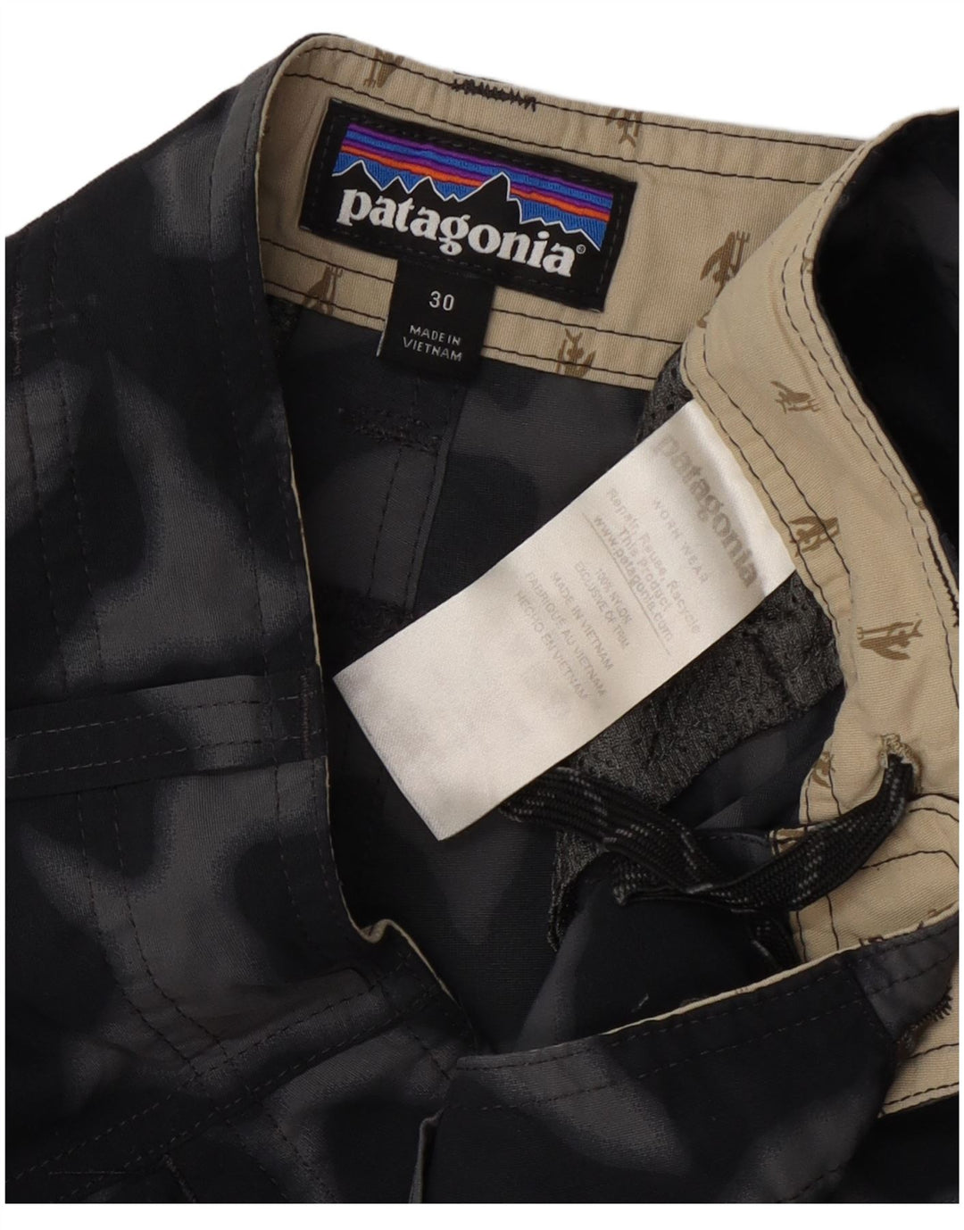 Patagonia muške kargo kratke hlače W30 srednje crne kamuflažne najlonske boje