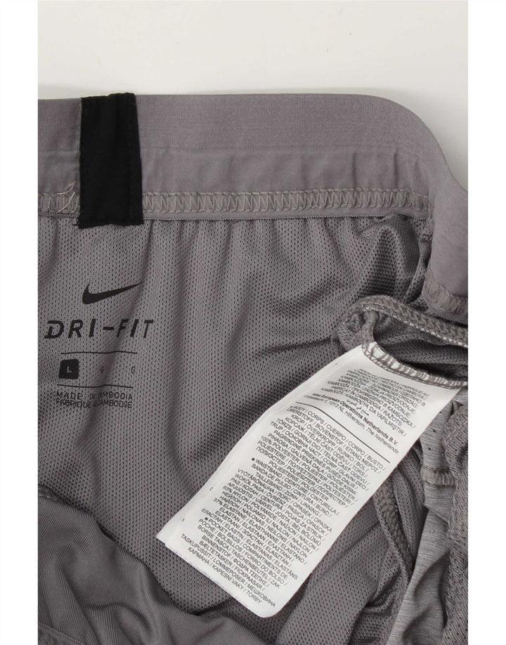 Nike muške Dri Fit sportske kratke hlače velike sive boje od poliestera