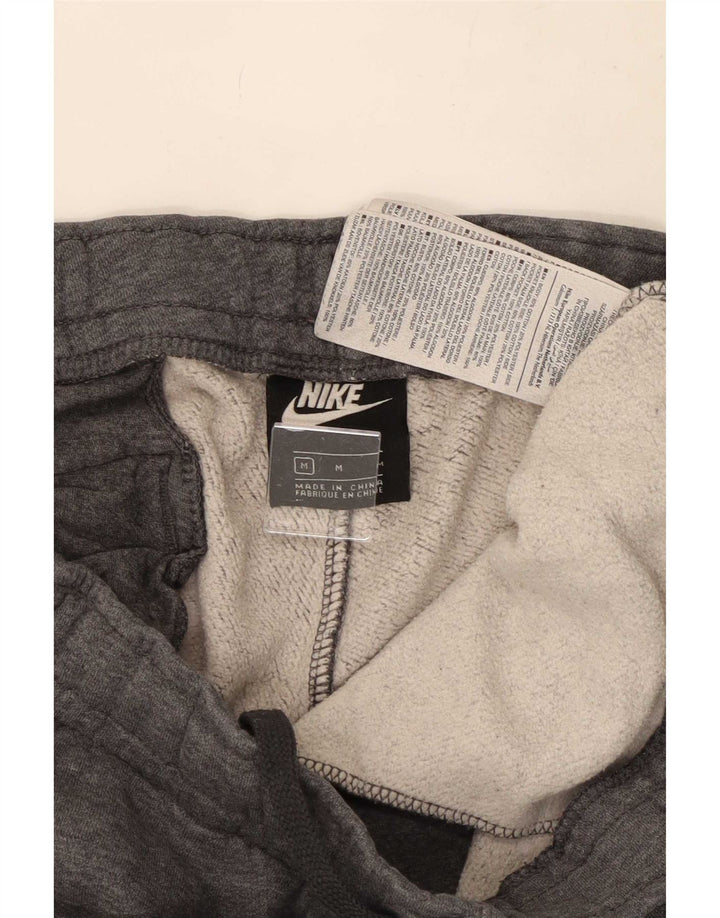 Nike muške grafičke trenirke, srednje sive pamučne hlače
