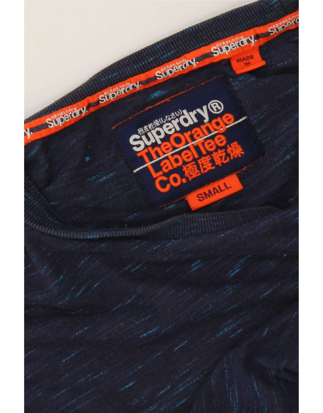 Superdry muška majica kratkih rukava s malim tamnoplavim flekama