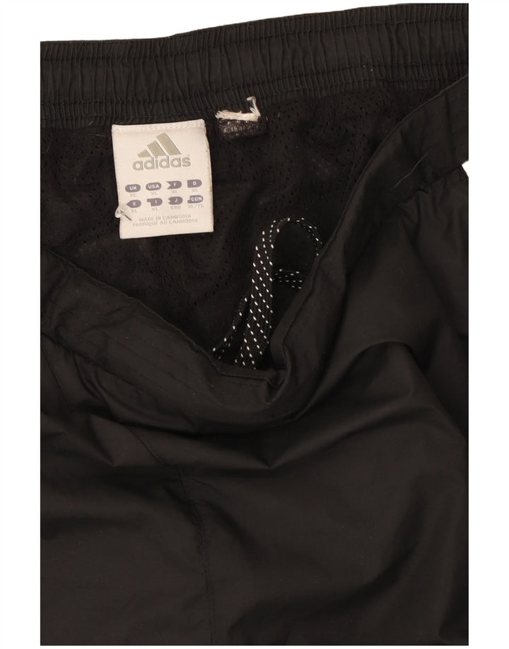 Adidas muške vodootporne hlače XL crne geometrijske boje