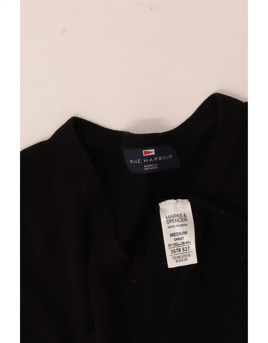 Marks & Spencer muški džemper s V-izrezom UK 38/40 srednje crna