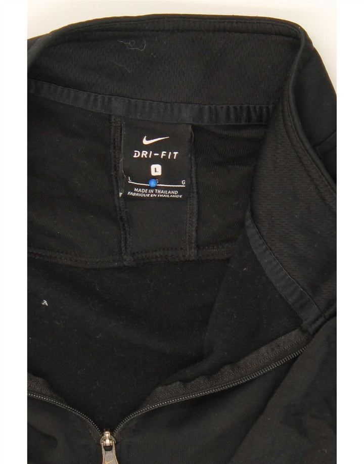 Nike Dri Fit majica s izrezom i velikim gornjim dijelom trenirke od crnog poliestera
